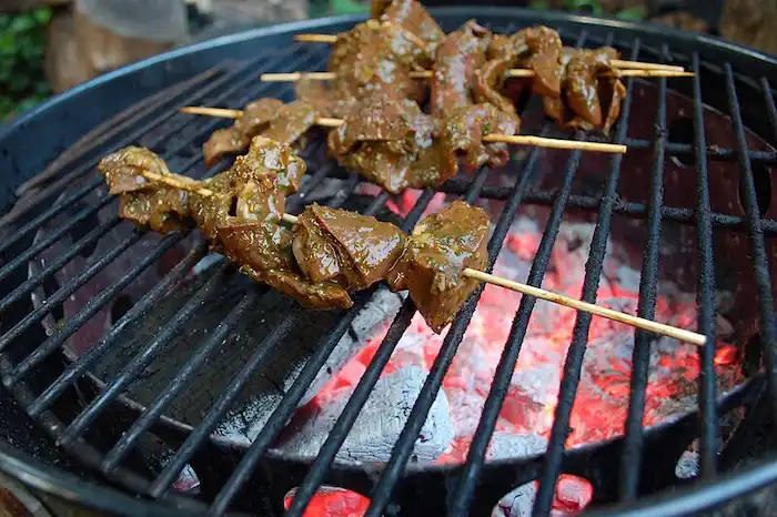 anticuchos comida criolla 