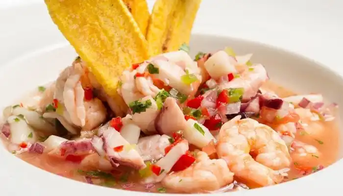 plato bandera de perú 