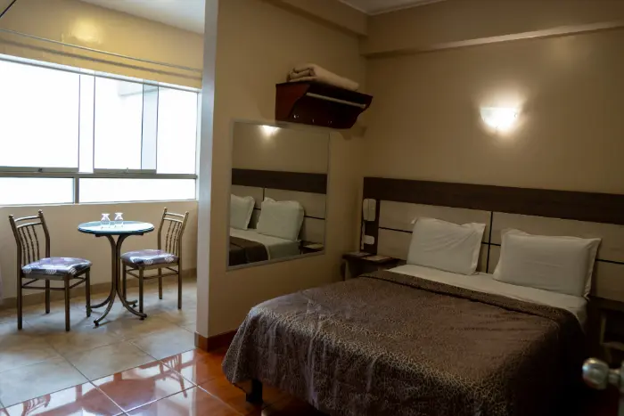 habitación para turistas en hotel inti tumi