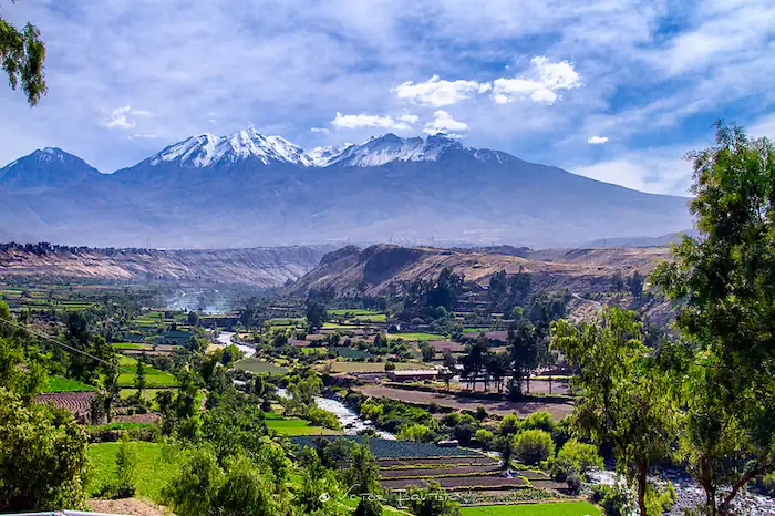 lindo paisaje de arequipa, con un buen clima por la primavera
