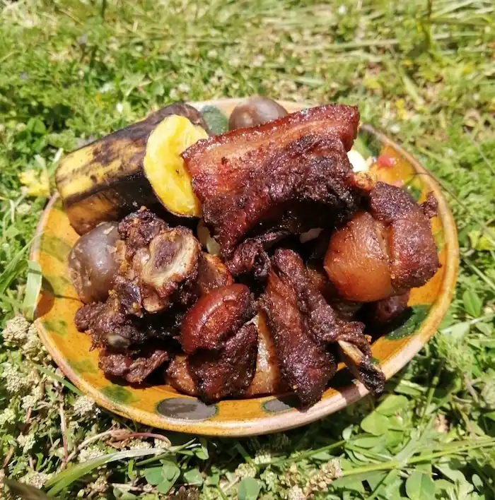 ¿Cuál es la historia del pan con chicharrón