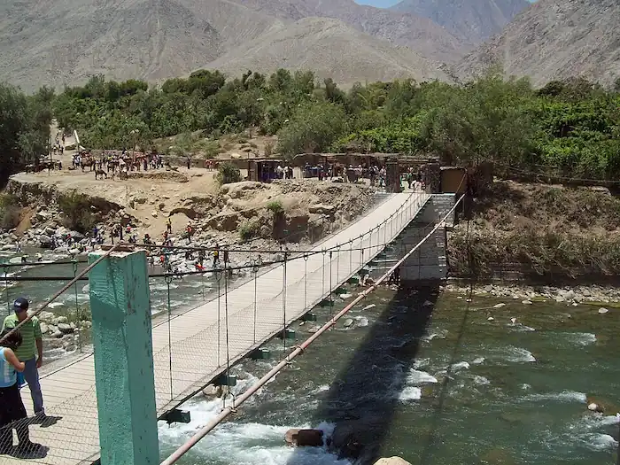 Puente Colgante de Catapalla