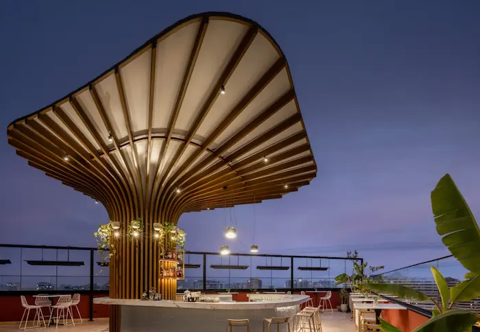 Rooftop 128 