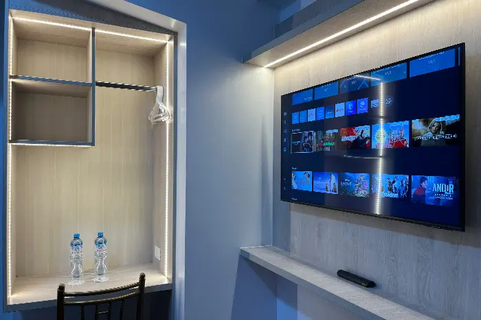 cuarto matrimonial con tv